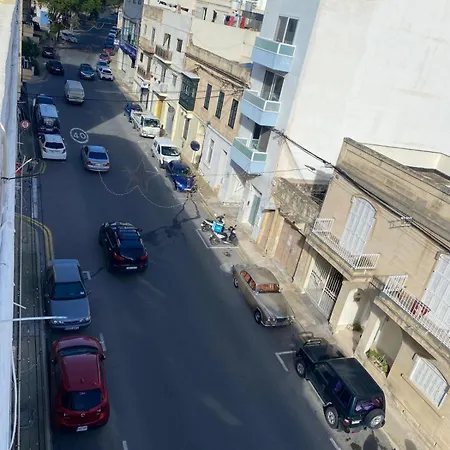 Апартаменты Adinkra Suits