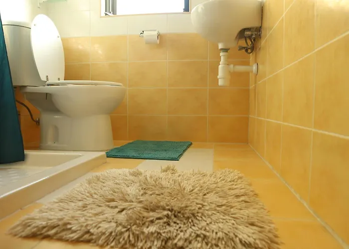 Adinkra Suits アパート *